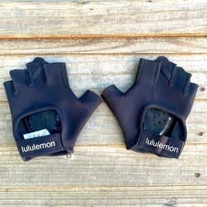 Lululemon Work Out Gloves